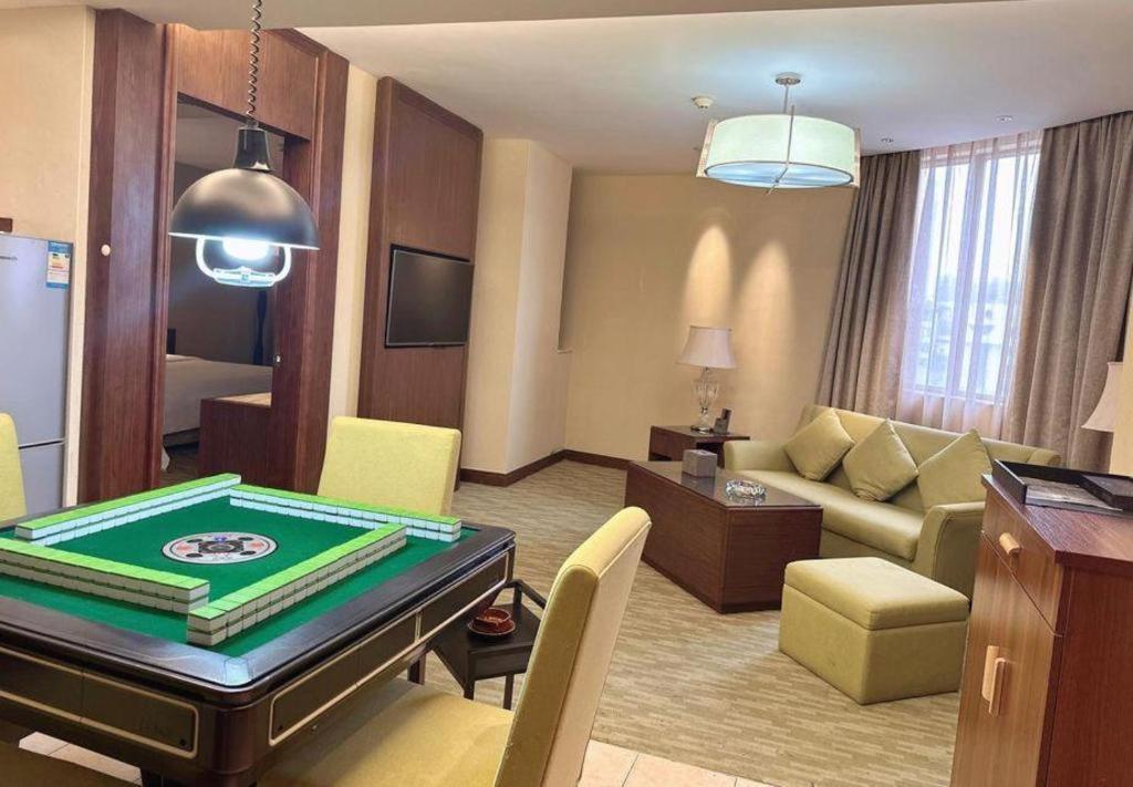 New Regent Hotel هويزو المظهر الخارجي الصورة