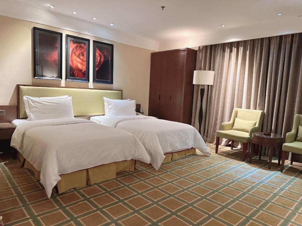 New Regent Hotel هويزو المظهر الخارجي الصورة